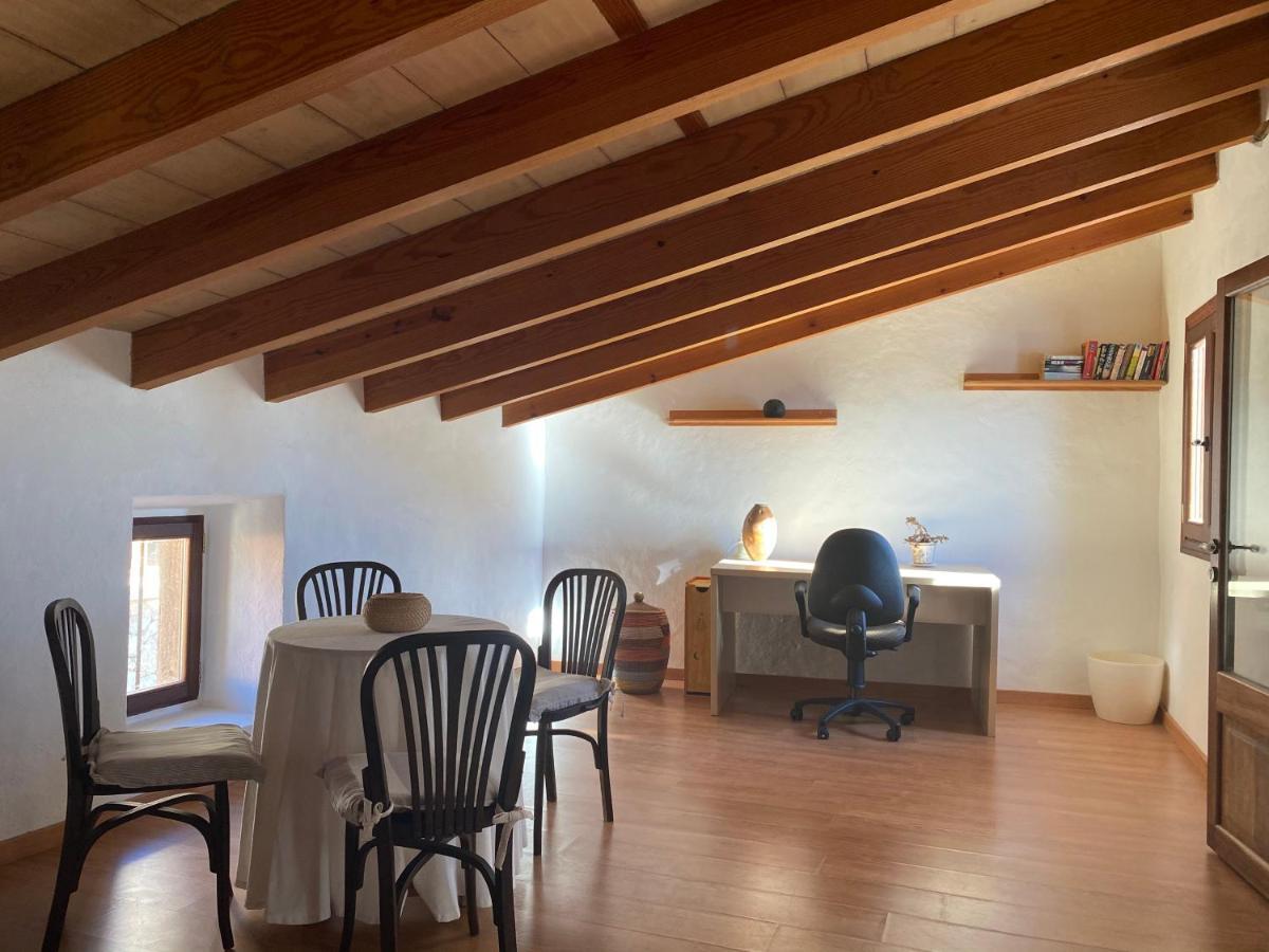 Casa Nuria, En El Centro, Al Lado De La Escalinata Del Calvario Para 6 Personas Pollenca Exterior photo